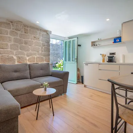 Rapski Dvor By Interhome Rab Town