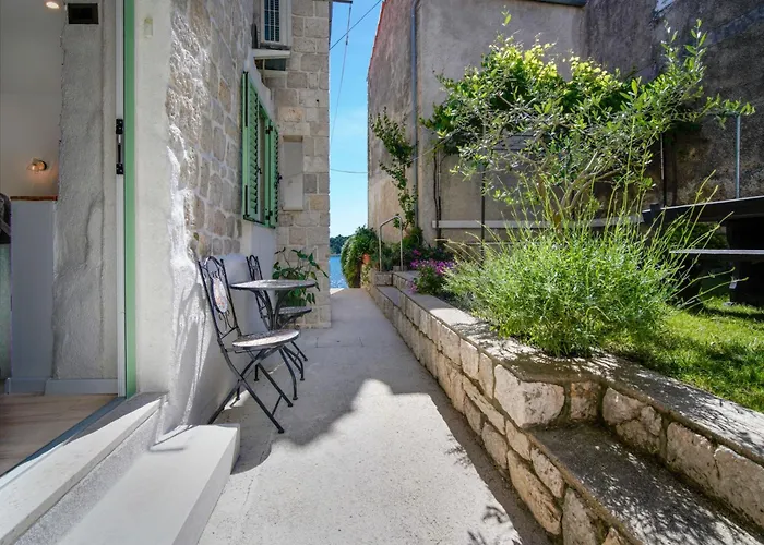 Rapski Dvor By Interhome דירה ראב